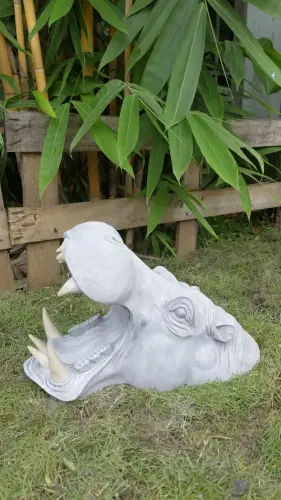 Product image of the product “Zuberi - Hippopotamus head with open mouth, 50cm L | cast stone ”